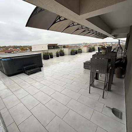 Premium * Крайова